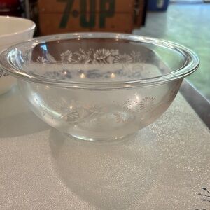Pyrex Colonial Mist 323